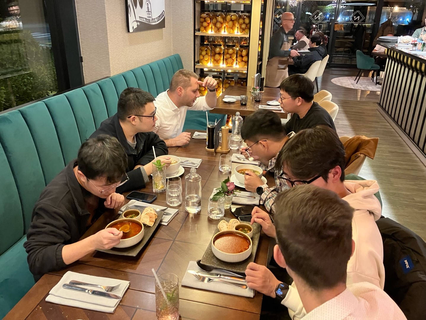 Shanghai DianJi Egyetem doktoranduszai