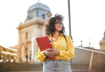 Early bird discount for postgraduate programs